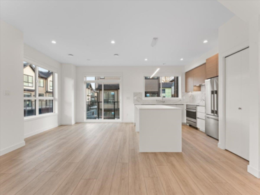 Breakfast Nook Photo of 34 4337 Boundary Road, Richmond, BC