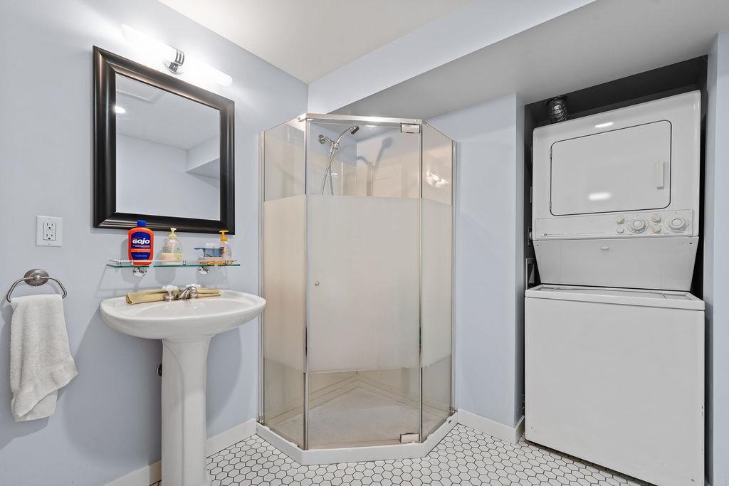 Garden / Landscaping Photo of 7292 Shawnee Place, Vancouver, BC