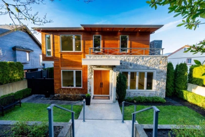 7329 Braeside Drive, Burnaby, BC, Burnaby — 7 bed single family residence for sale