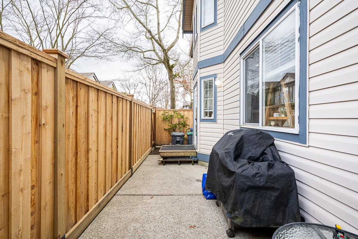 Hallway Photo of 19 8338 158 Street, Surrey, BC