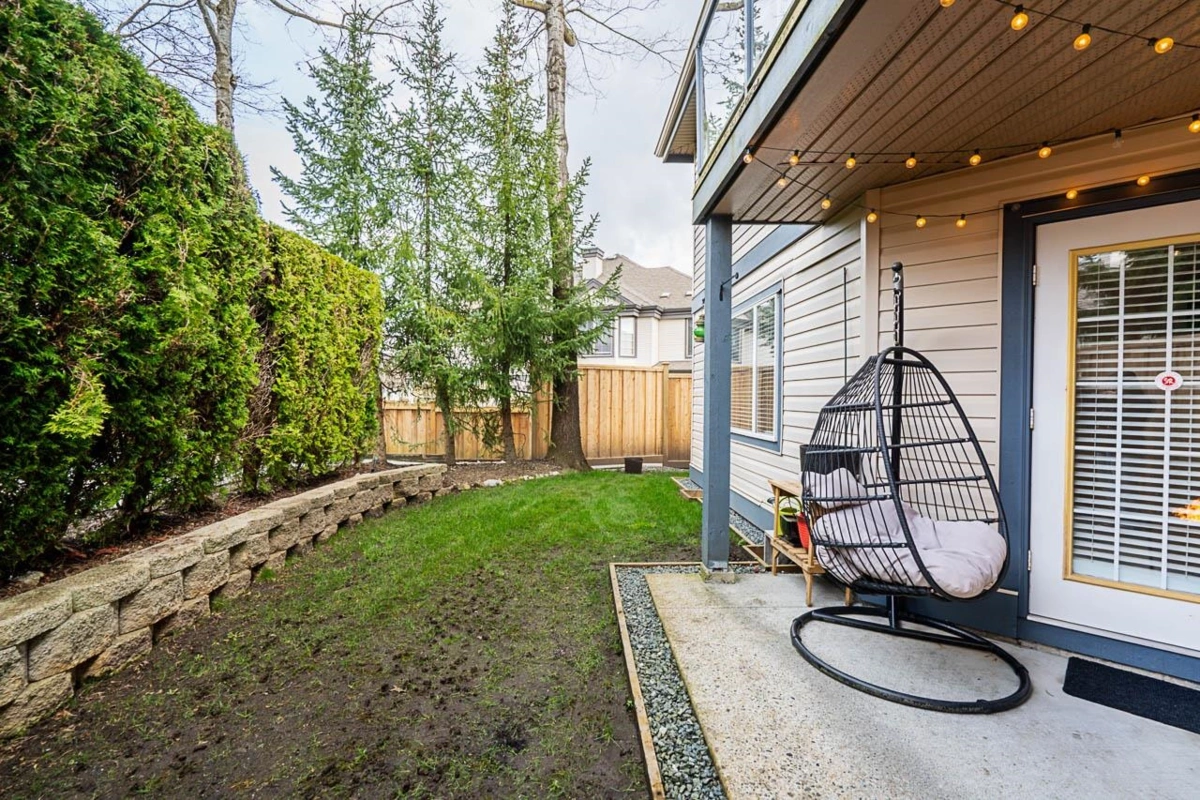 Mudroom Photo of 19 8338 158 Street, Surrey, BC