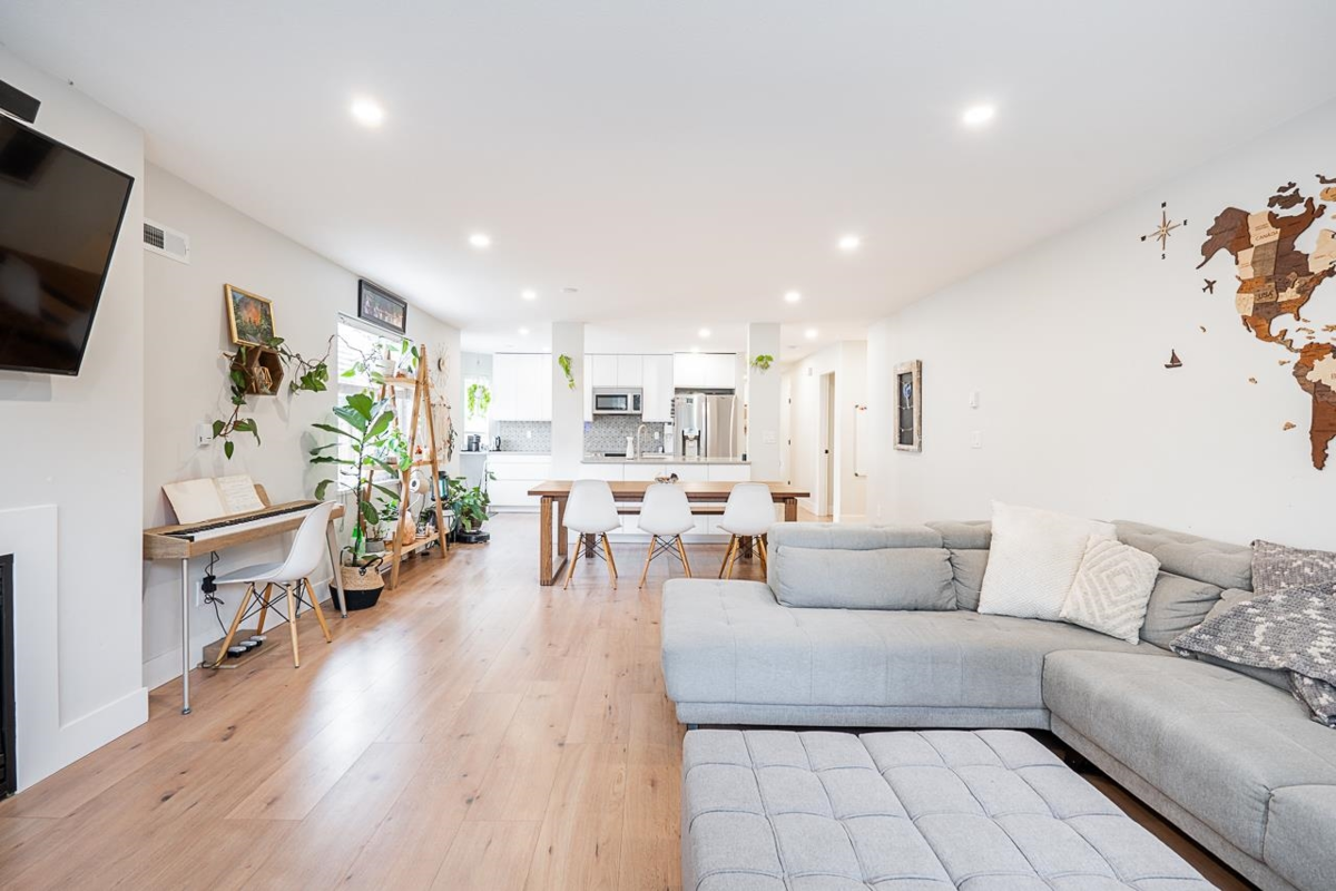 Primary Bathroom Photo of 19 8338 158 Street, Surrey, BC