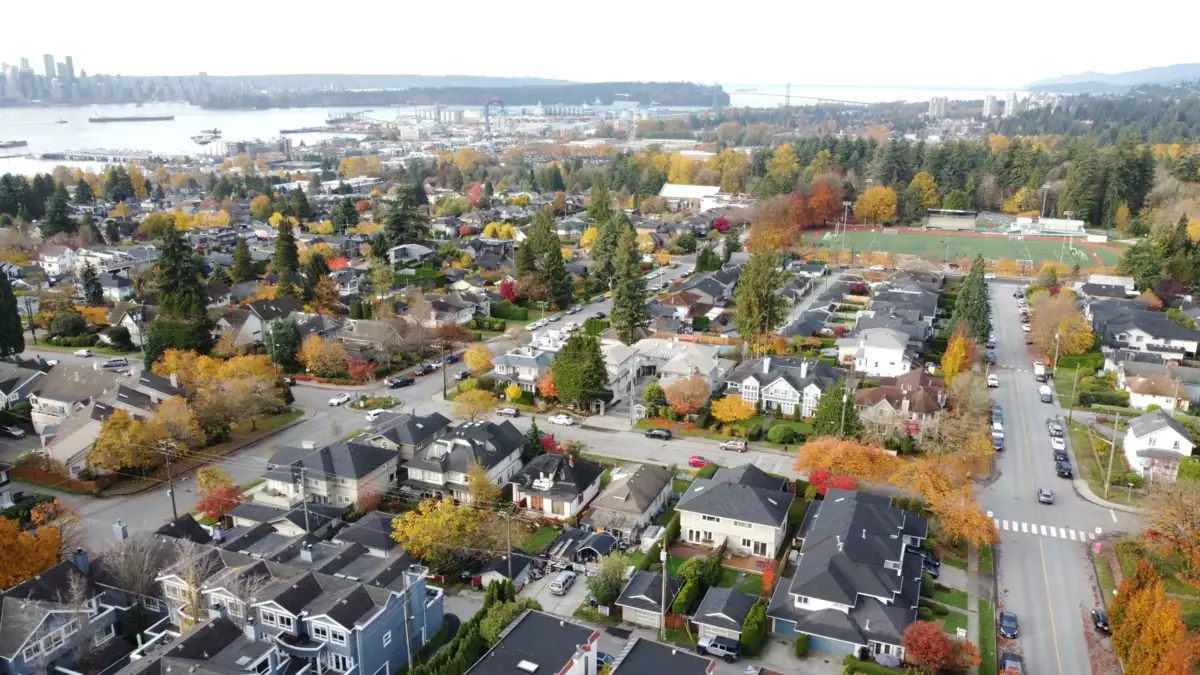 Family Room Photo of 1632 Mahon Avenue, North Vancouver, BC