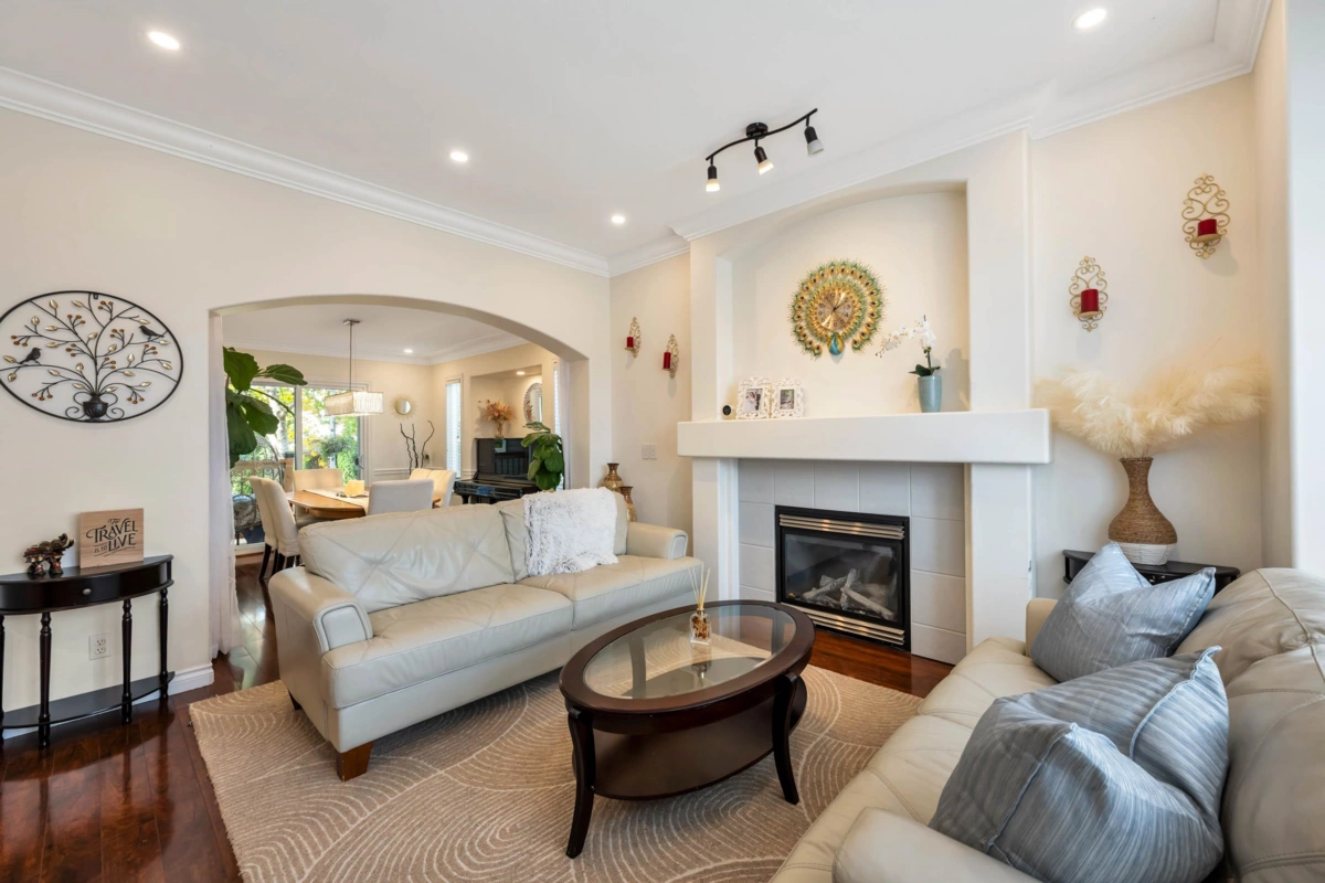 Dining Area Photo of 6185 167a Street, Surrey, BC