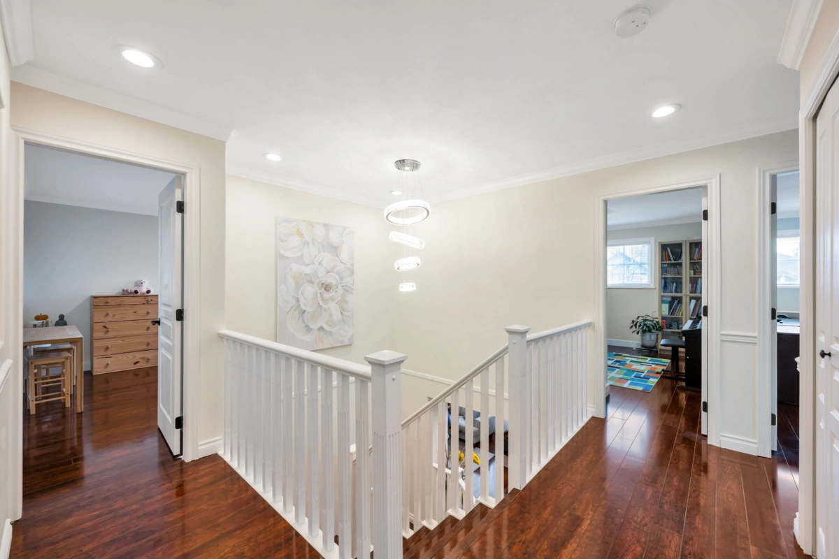 Powder Room Photo of 6185 167a Street, Surrey, BC