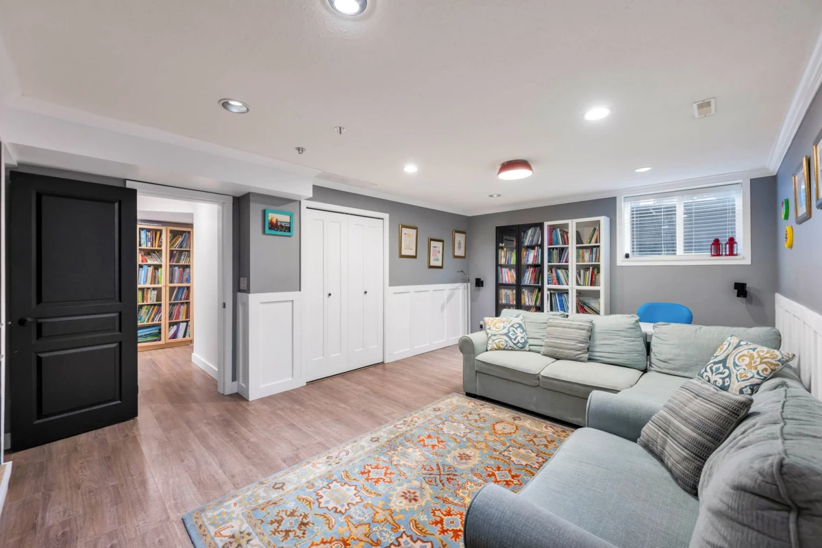 Staircase Photo of 6185 167a Street, Surrey, BC