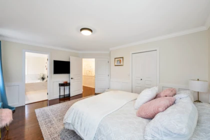Basement Recreation Room Photo of 6185 167a Street, Surrey, BC