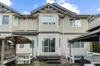 Front Yard Photo of 4 20750 Telegraph Trail, Langley, BC