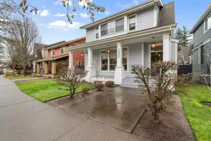 Garden / Landscaping Photo of 5850 Cowichan Street, Chilliwack, BC