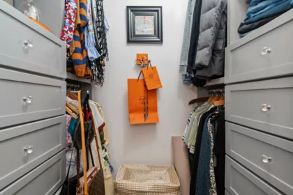 Mudroom Photo of 5850 Cowichan Street, Chilliwack, BC
