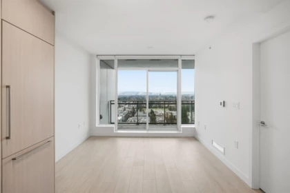 Kitchen Photo of 2901 13675 107a Avenue, Surrey, BC