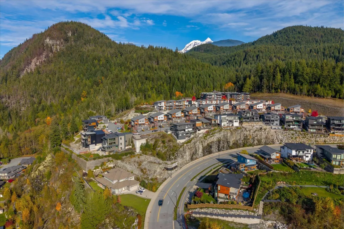 Fitness Center Photo Near 41337 Horizon Drive, Squamish, BC