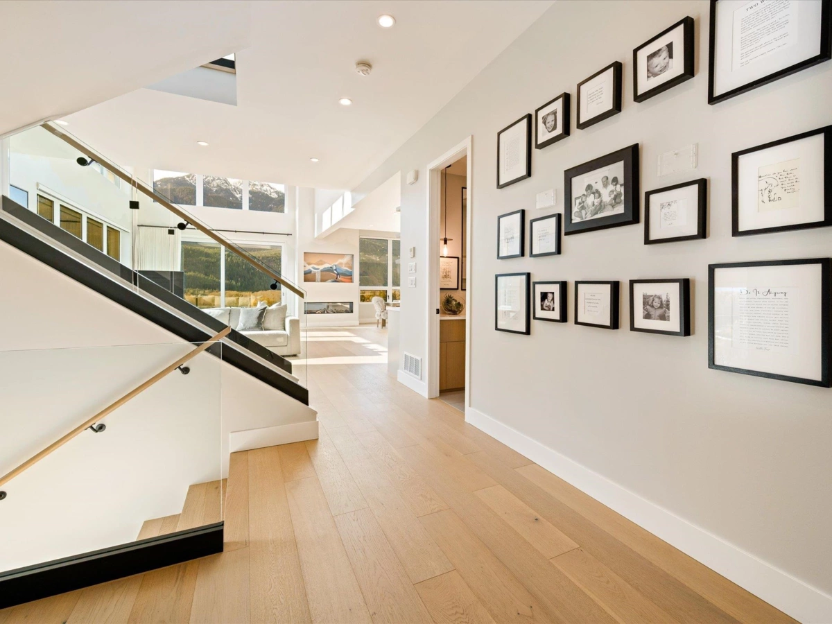 Laundry Room Photo of 41337 Horizon Drive, Squamish, BC