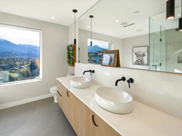 Hallway Photo of 41337 Horizon Drive, Squamish, BC