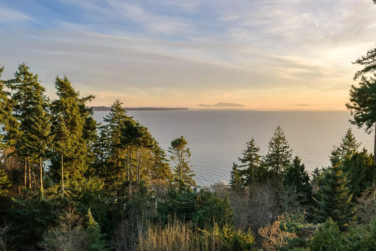 Bedroom 2 Photo of 13910 Terry Road, White Rock, BC