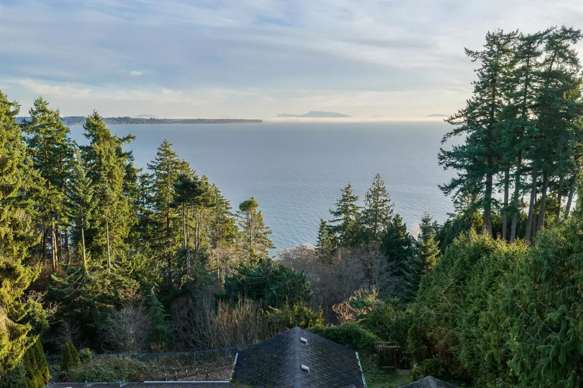 Loft / Bonus Room Photo of 13910 Terry Road, White Rock, BC