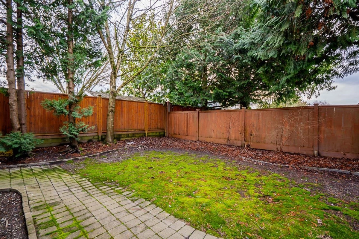 Basement Recreation Room Photo of 4729 64 Street, Delta, BC