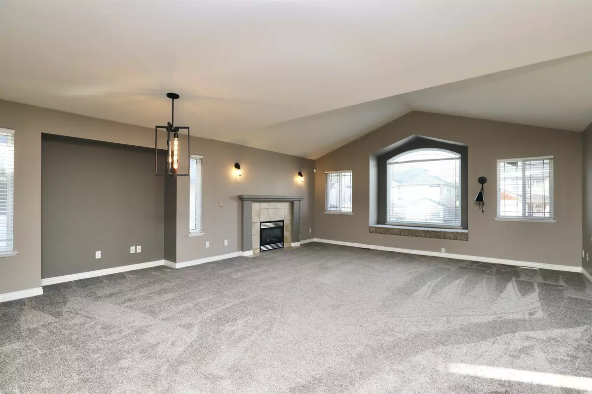 Primary Bedroom Photo of 11634 238a Street, Maple Ridge, BC