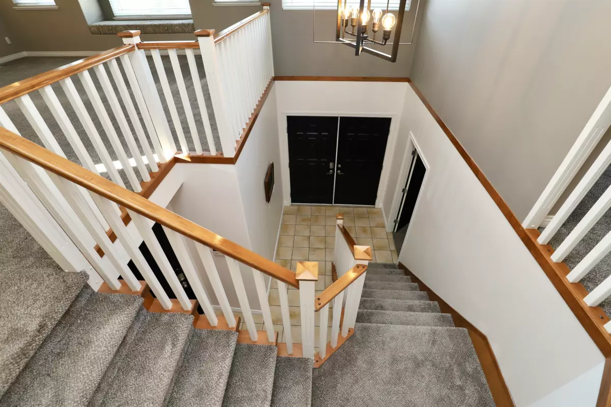 Walk-In Closet Photo of 11634 238a Street, Maple Ridge, BC