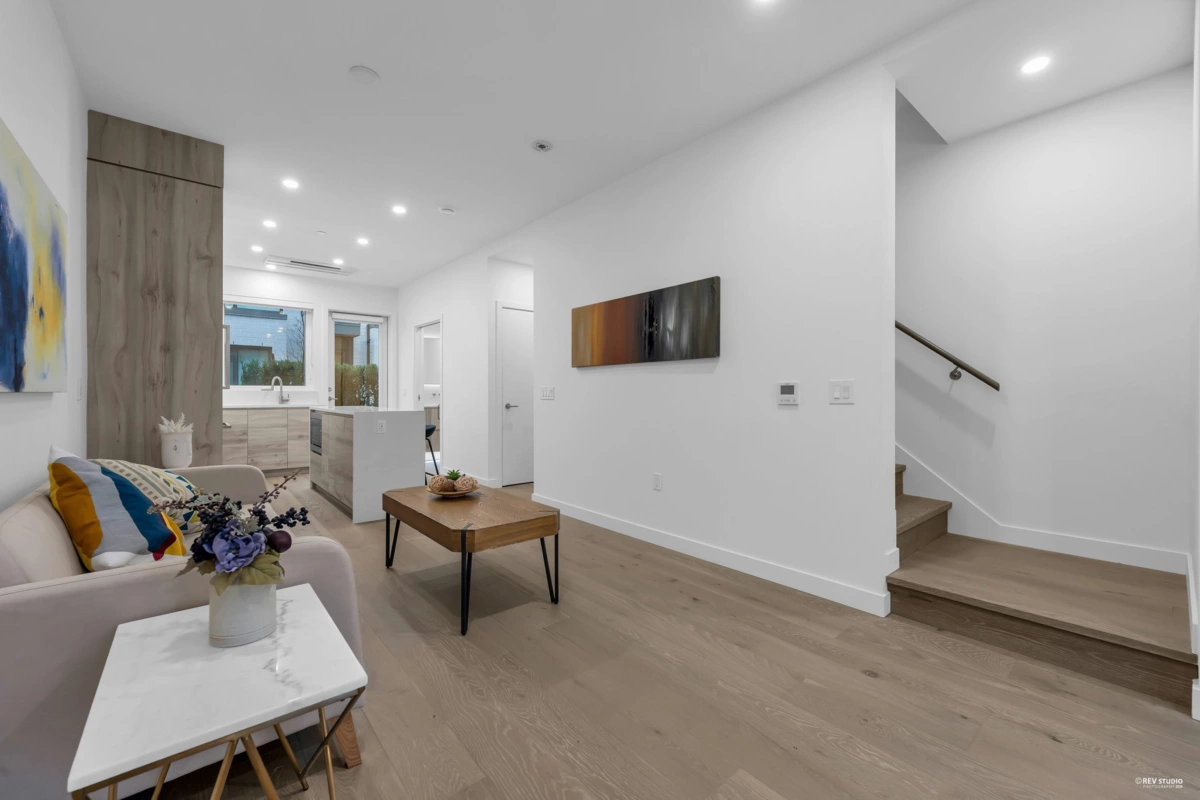 Kitchen Photo of 659 W 30th Avenue, Vancouver, BC