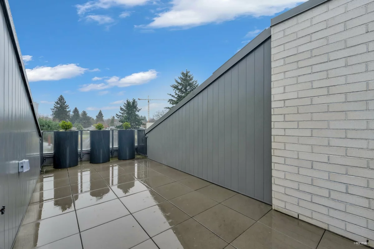 Outdoor Deck Photo of 659 W 30th Avenue, Vancouver, BC