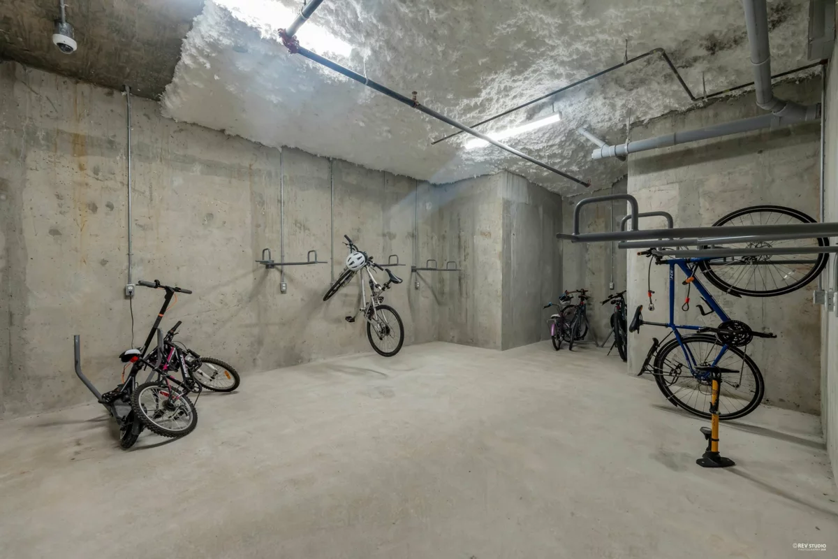 Playground / Recreational Area Near 659 W 30th Avenue, Vancouver, BC