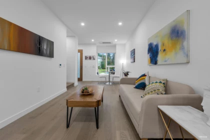 659 W 30th Avenue, Vancouver, BC