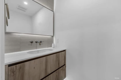 Laundry Room Photo of 659 W 30th Avenue, Vancouver, BC