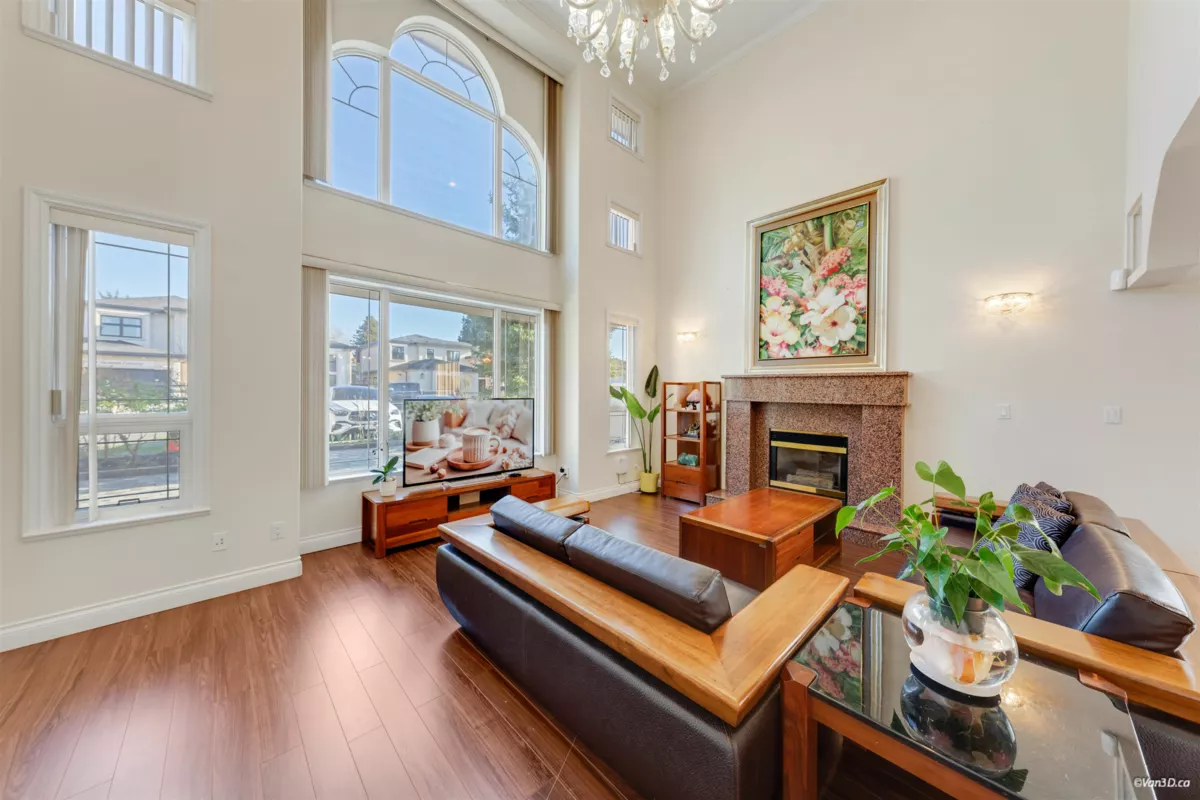 Family Room Photo of 10451 Swinton Crescent, Richmond, BC