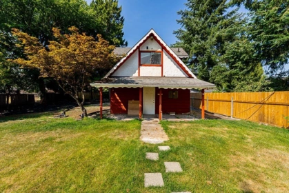 Backyard Photo of 1747 Salisbury Avenue, Port Coquitlam, BC