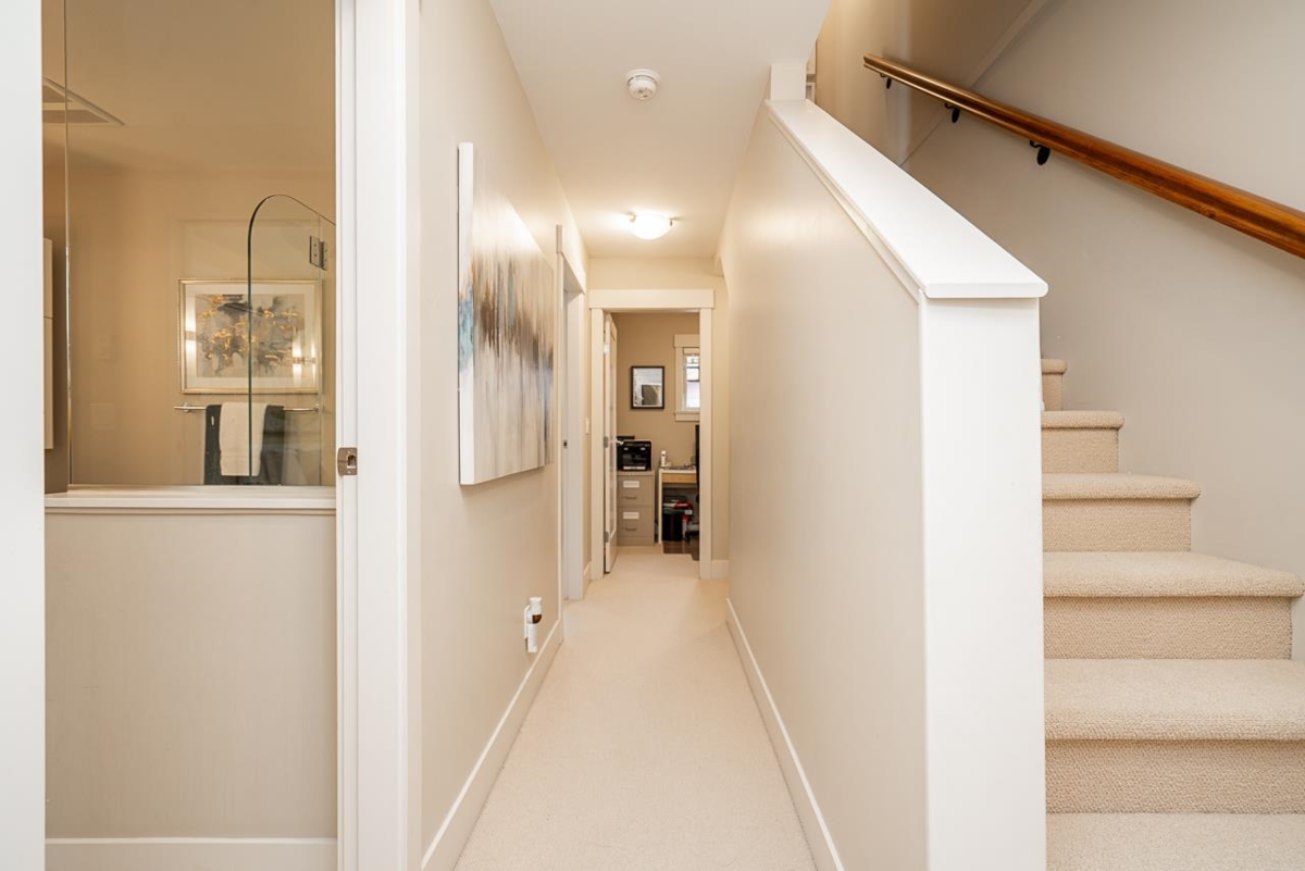 Backyard Photo of 5946 Oak Street, Vancouver, BC