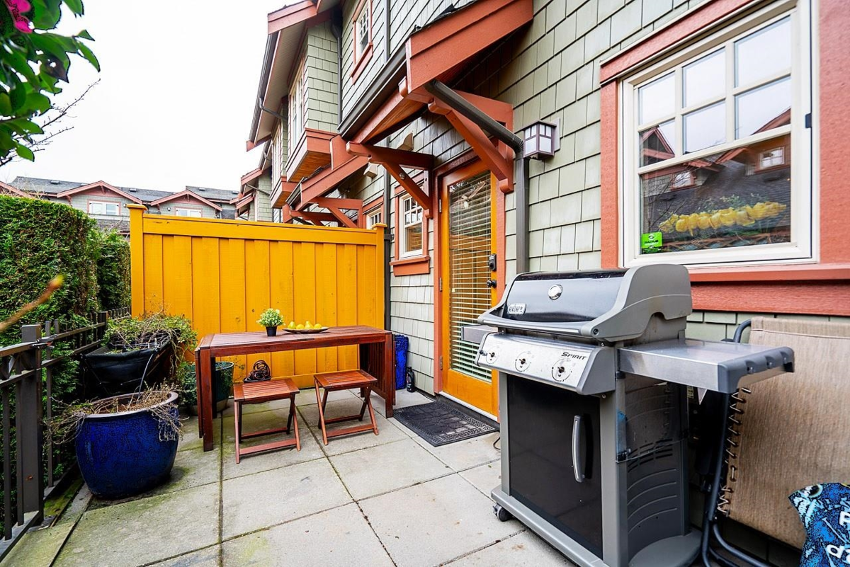 Breakfast Nook Photo of 5946 Oak Street, Vancouver, BC