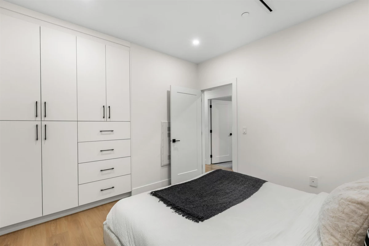 Breakfast Nook Photo of 1 435 E 47th Avenue, Vancouver, BC