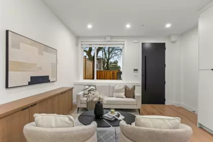 1 435 E 47th Avenue, Vancouver, BC