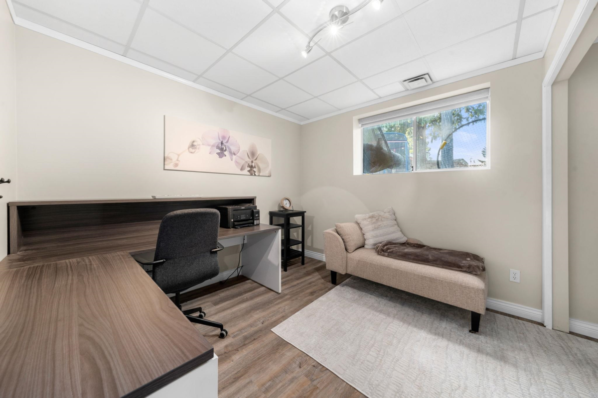 Front Yard Photo of 20722 46a Avenue, Langley, BC