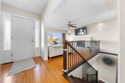 Hallway Photo of 20722 46a Avenue, Langley, BC