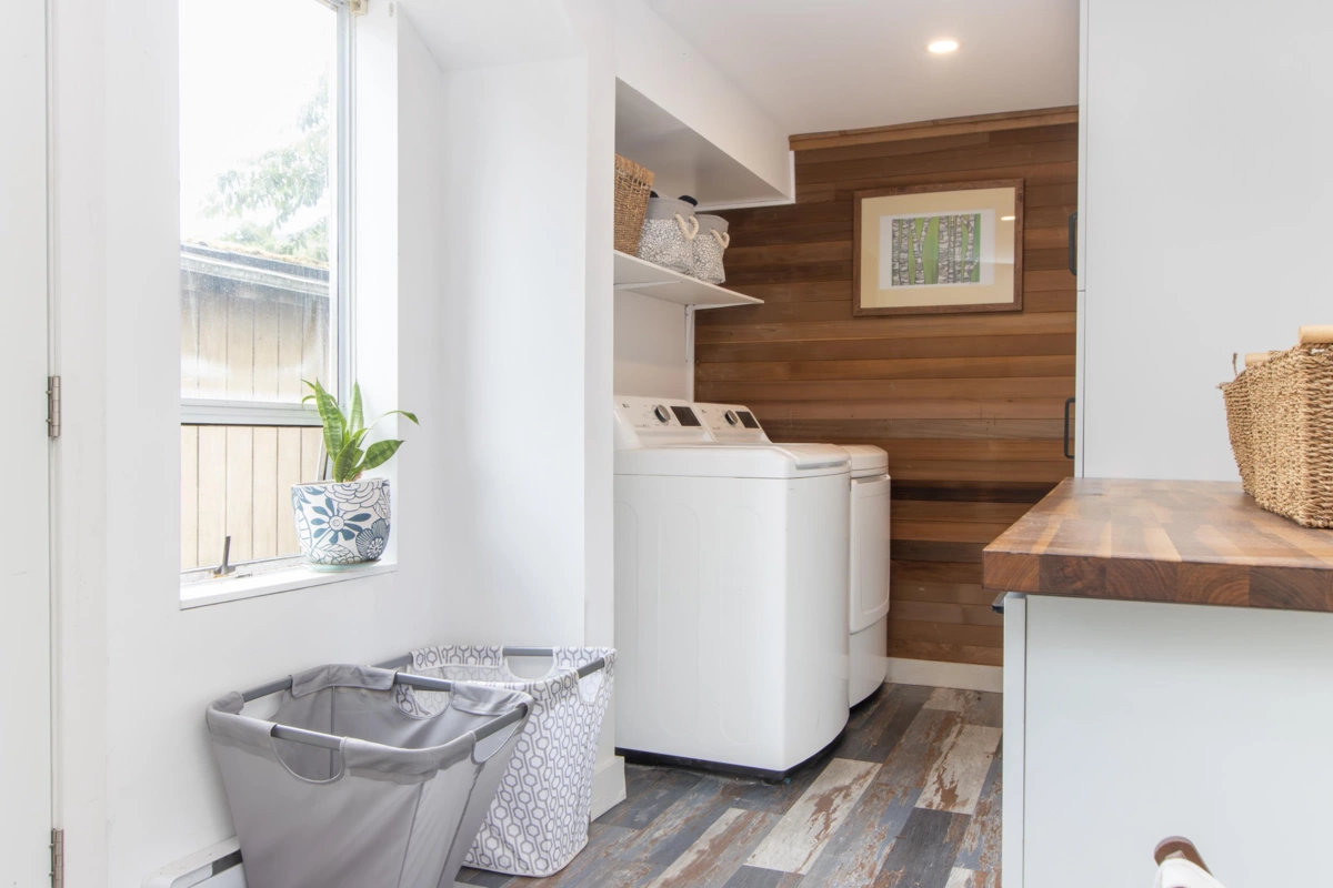 Garage Interior Photo of 1155 Judd Road, Squamish, BC