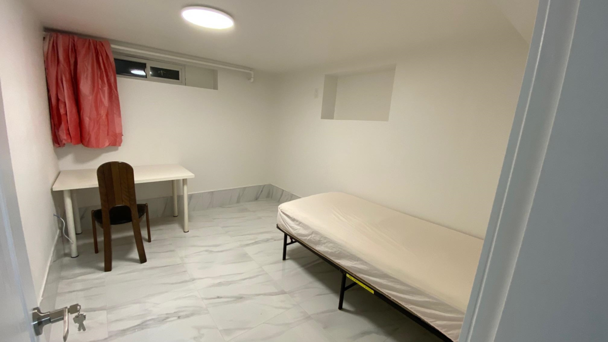 Pantry Photo of 525 Sixteenth Street, New Westminster, BC