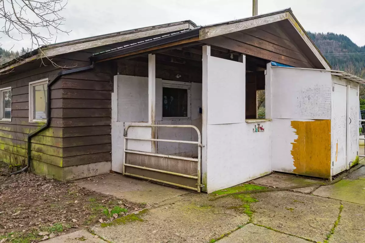 Hot Tub / Spa Photo of 36113 Page Road, Abbotsford, BC