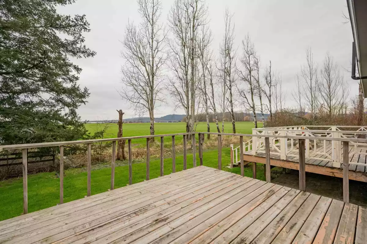 Powder Room Photo of 36113 Page Road, Abbotsford, BC