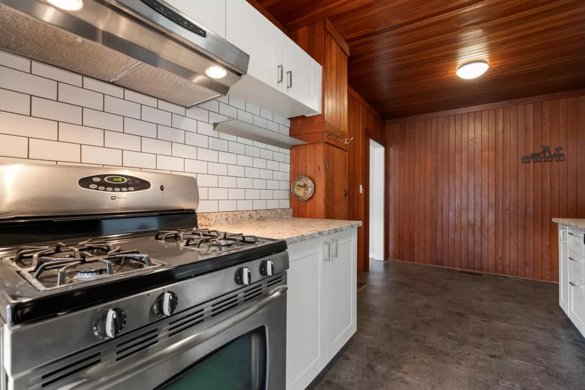 Bedroom 3 Photo of 36 Lakeshore Drive, Cultus Lake, BC