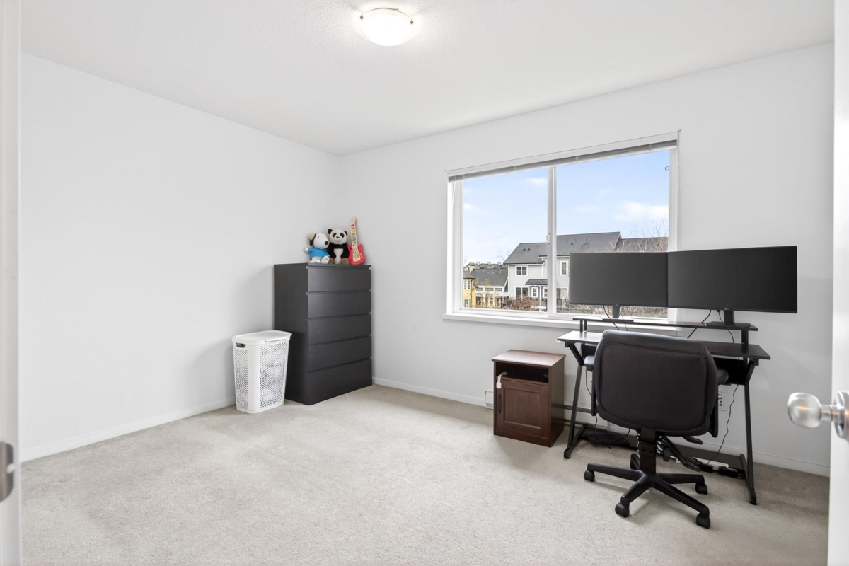 Guest Bathroom Photo of 19 19572 Fraser Way, Pitt Meadows, BC