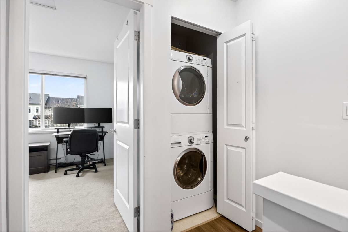 Loft / Bonus Room Photo of 19 19572 Fraser Way, Pitt Meadows, BC