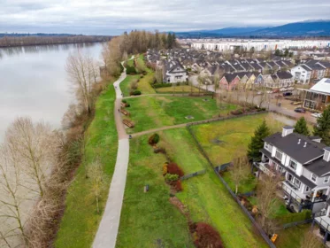Garden / Landscaping Photo of 19 19572 Fraser Way, Pitt Meadows, BC