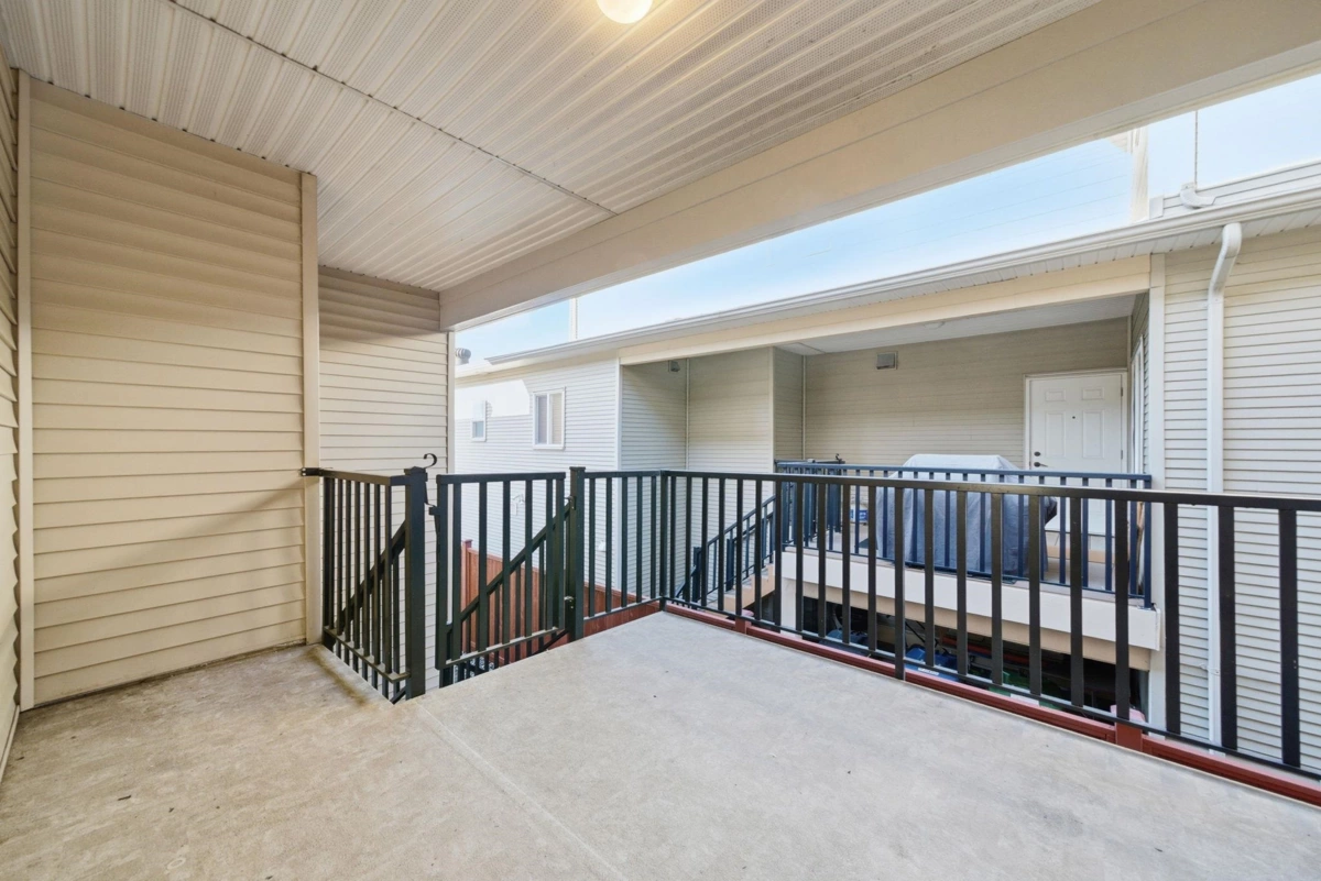 Loft / Bonus Room Photo of 208 Hume Street, New Westminster, BC