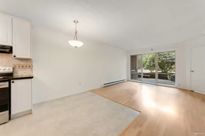 109 9847 Manchester Drive, Burnaby, BC, Burnaby — Apartment/Condo for sale