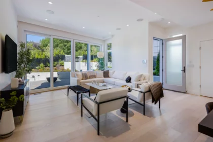 592 Arthur Erickson Place, West Vancouver, BC