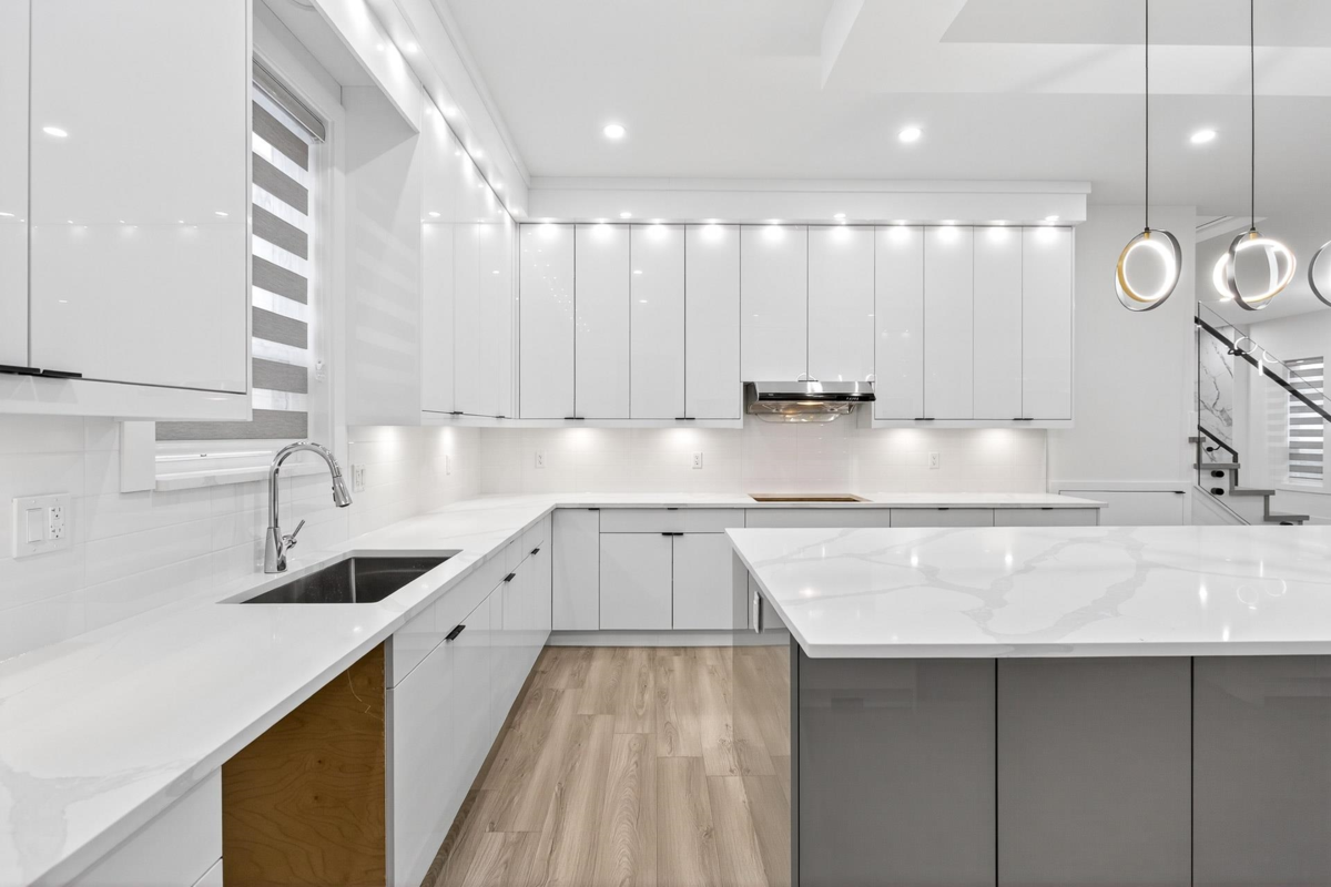 Guest Bathroom Photo of 13178 236b Street, Maple Ridge, BC