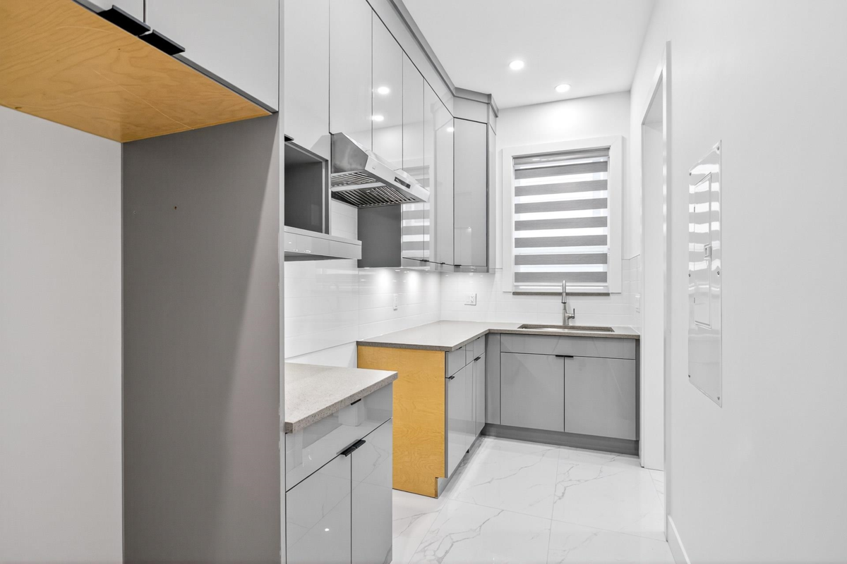 Powder Room Photo of 13178 236b Street, Maple Ridge, BC