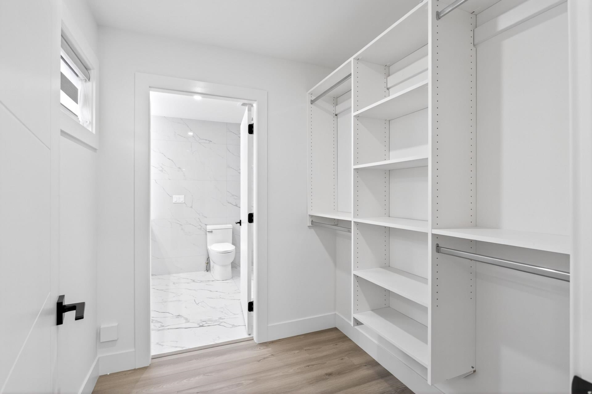 Staircase Photo of 13178 236b Street, Maple Ridge, BC